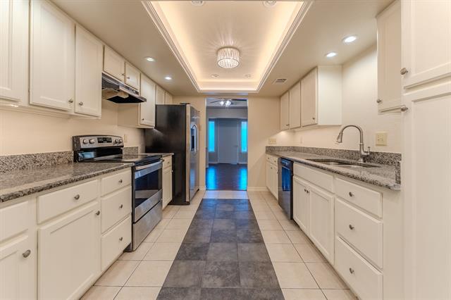 Foto del edificio - 922 Shady Creek Ln