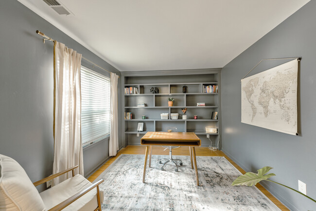 Building Photo - 3563 Willow Tree Trce