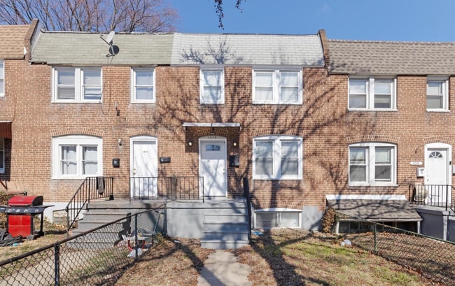 Building Photo - 1614 Popland St