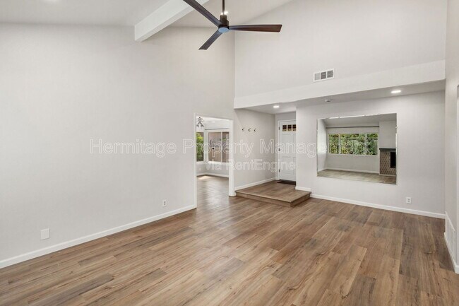 Foto del edificio - 4111 Reyes St