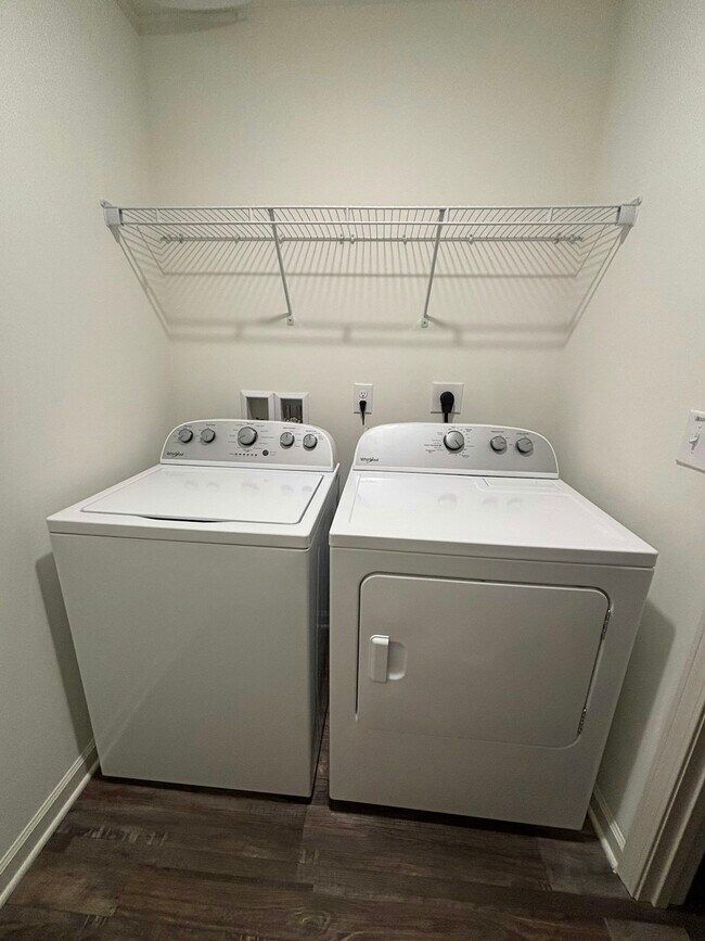 Foto del edificio - 505 Saddlewood Cv