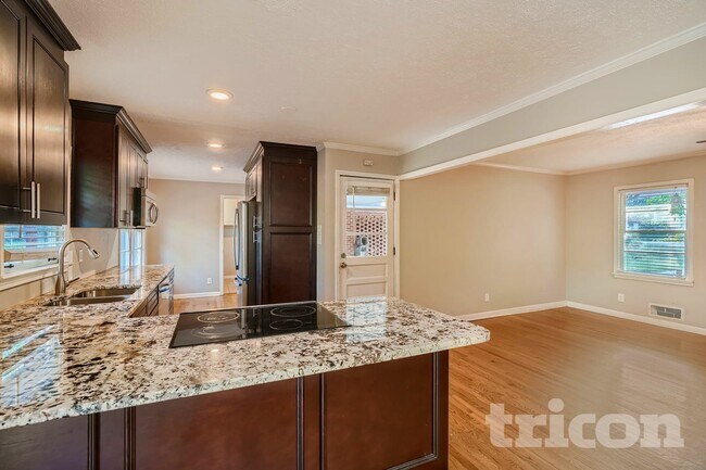 Foto del edificio - 2054 North Rd SW