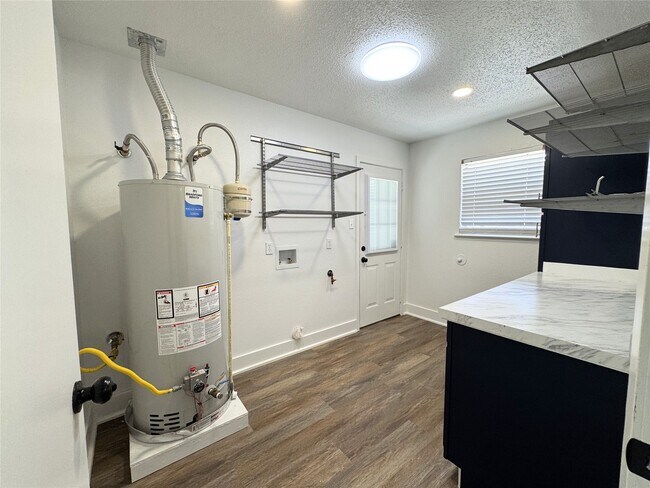 Foto del edificio - 547 County Rd 949E