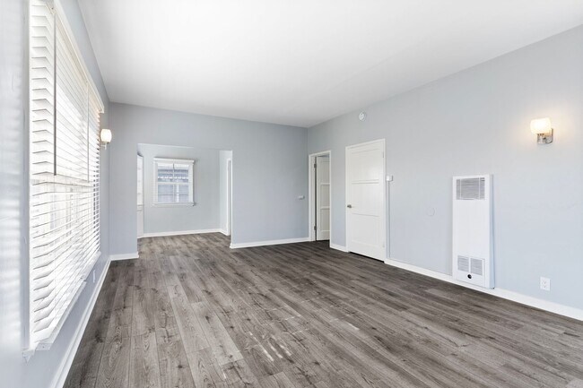 Foto del edificio - 2010 Pine Avenue