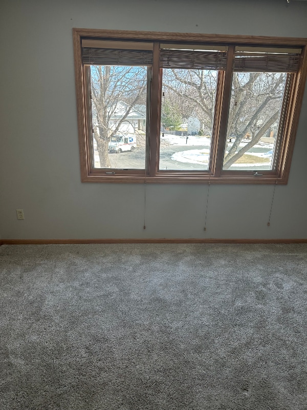 Building Photo - 14826 Oakcrest Cir