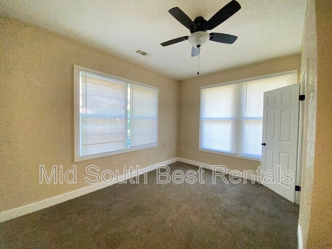 Foto del edificio - 702 W 23rd St