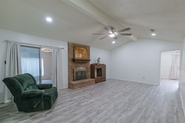Building Photo - 5026 Algernon Dr