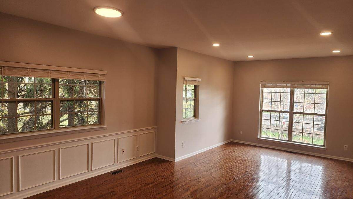 Foto del edificio - 1574 Kessler Ave