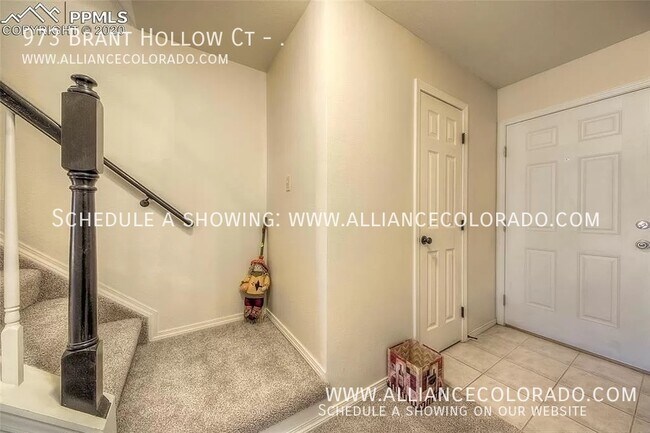 Foto del edificio - 973 Brant Hollow Ct