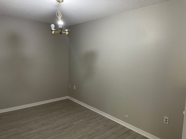 Building Photo - 2 bedroom 2 bathroom in Summer Place, Merritt Island