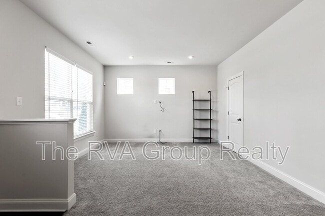 Building Photo - 6448 Cassia Loop