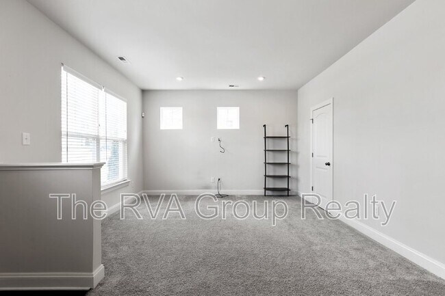 Foto del edificio - 6448 Cassia Loop