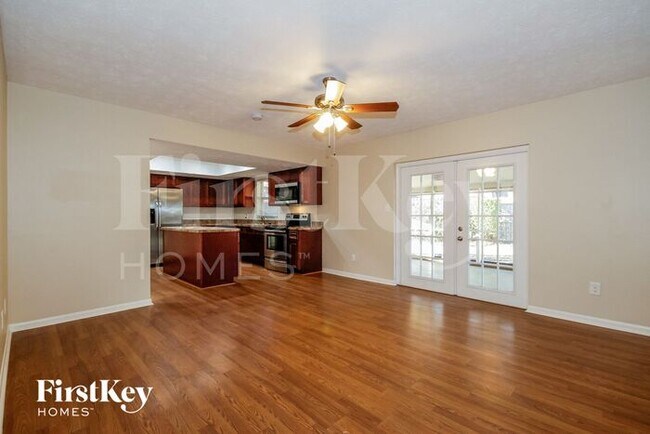 Foto del edificio - 3814 Treadway Dr