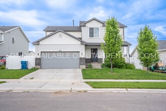 Building Photo - 837 N 150 W