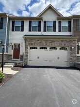 Building Photo - 2026 Connecticut Ln