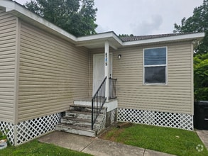 Building Photo - 4416 Rhodes Dr