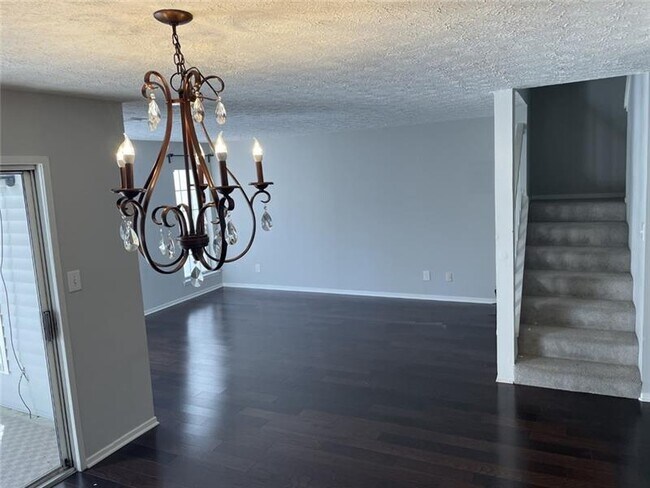 Building Photo - 6802 Glenridge Dr