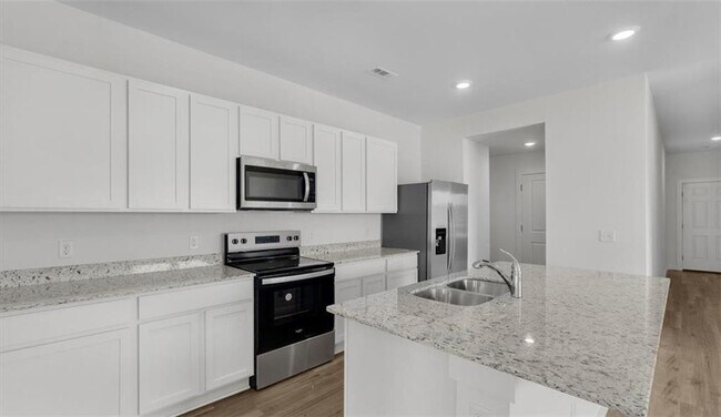 Building Photo - 206 NW Pinwheel St