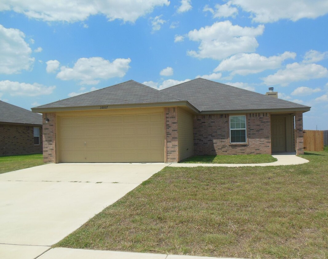Foto principal - 3807 Ida Dr