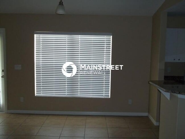 Building Photo - 3 Bedroom Pet-Friendly Home in LEHIGH ACRE...