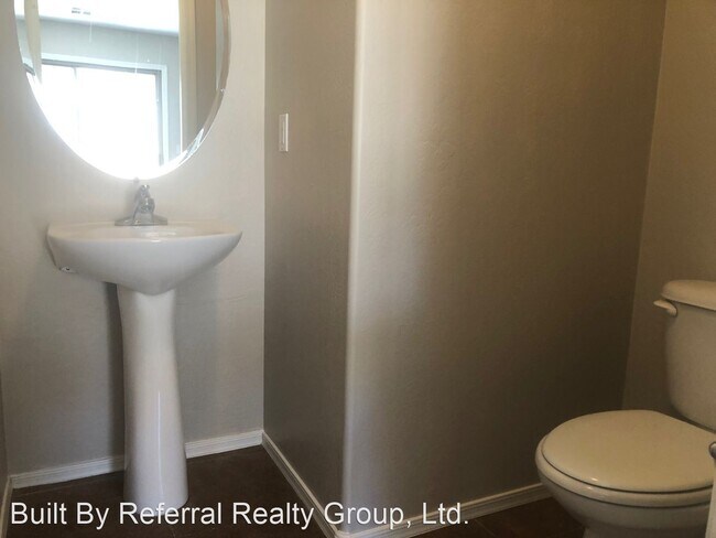 Building Photo - 4 br, 2.5 bath House - 4321 E Rousay Dr
