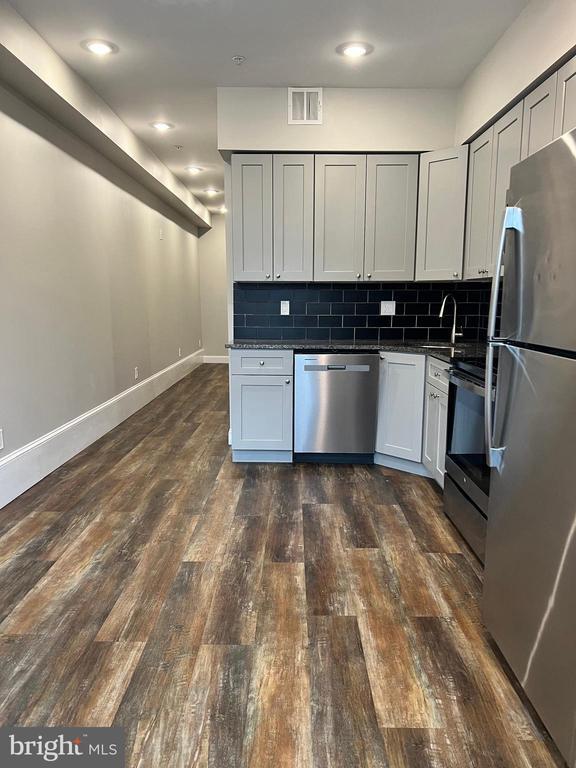 Building Photo - 1302 N 22nd St