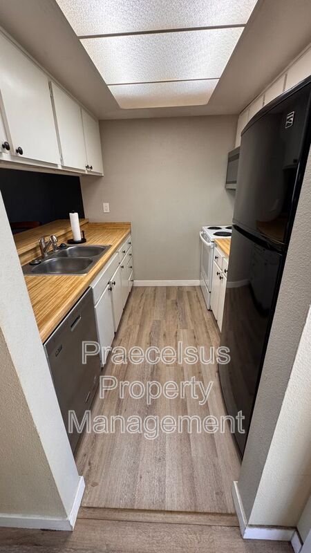 Foto del edificio - 202 S Pierce St
