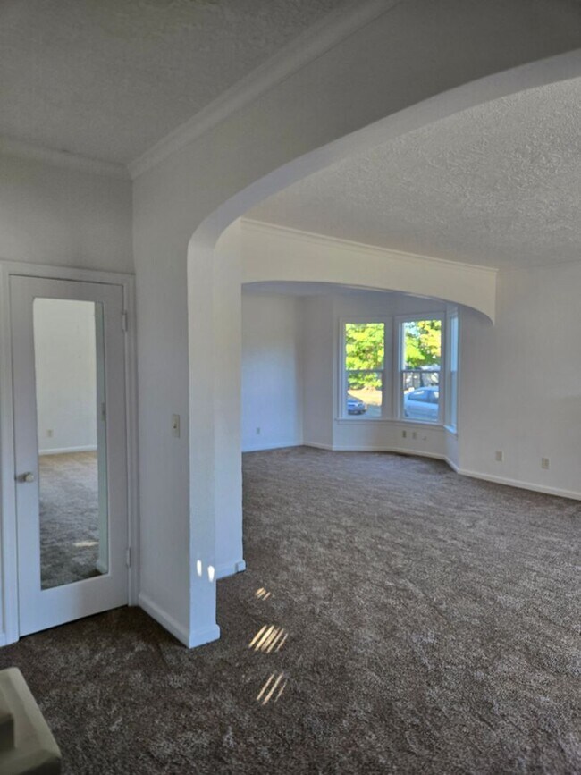 Foto del edificio - 931 E St