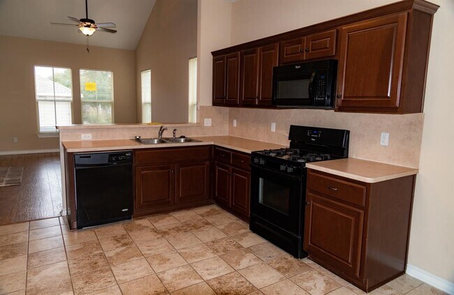 Foto del edificio - 15918 Windermere Dr
