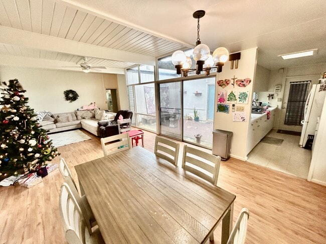 Building Photo - 1219 Ala Aolani St