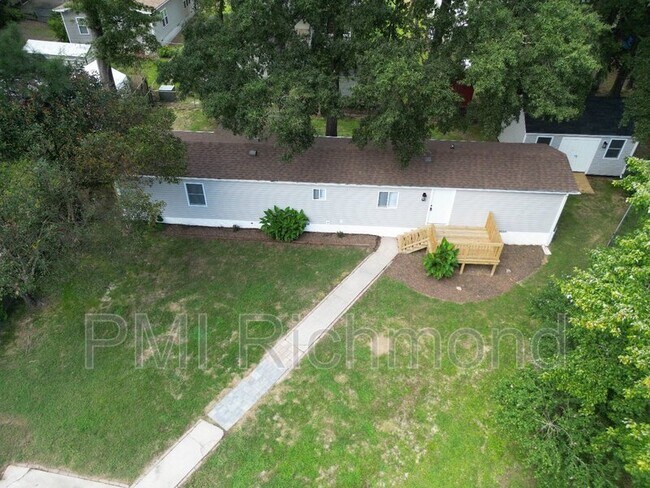 Foto del edificio - 17001 N Swift Bluff Ct