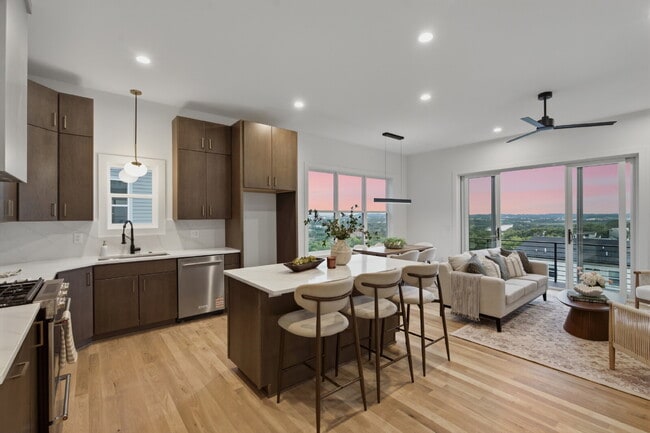 Photo - "Spacious 4-Bed, 4.5 bath, AMAZING views, fenced in yard Apartment