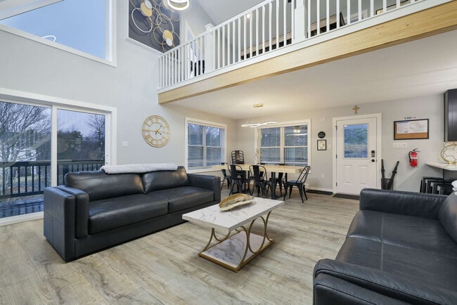 Foto del edificio - 126 Petrarch Trail