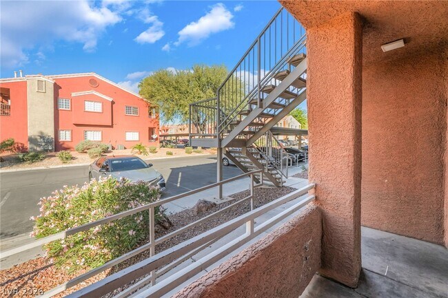 Foto del edificio - 4730 E Craig Rd