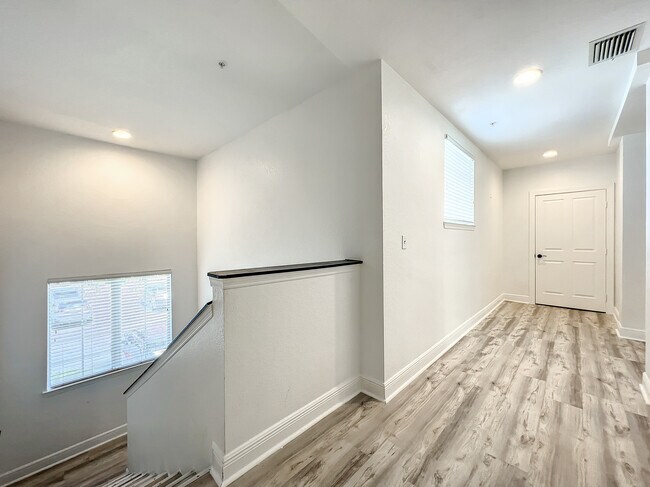 Foto del edificio - 7510 Seven Eagles Way