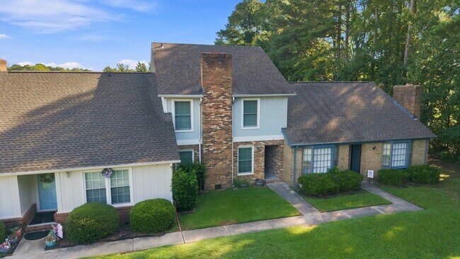 Foto del edificio - 126 Oakmont Dr