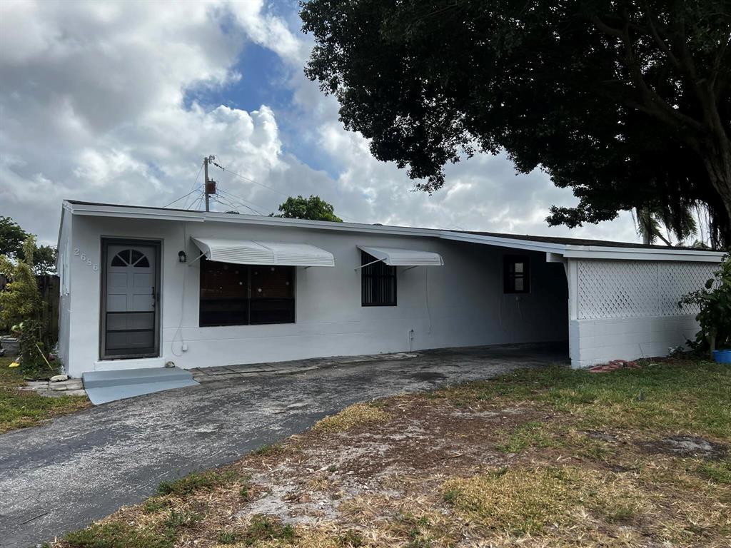 Foto principal - 2686 NW 61st Ave