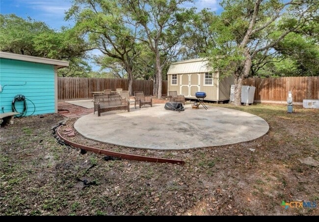 Building Photo - 51 Sandra Dr