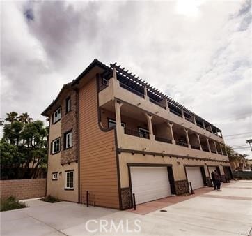 Primary Photo - 10341 Western