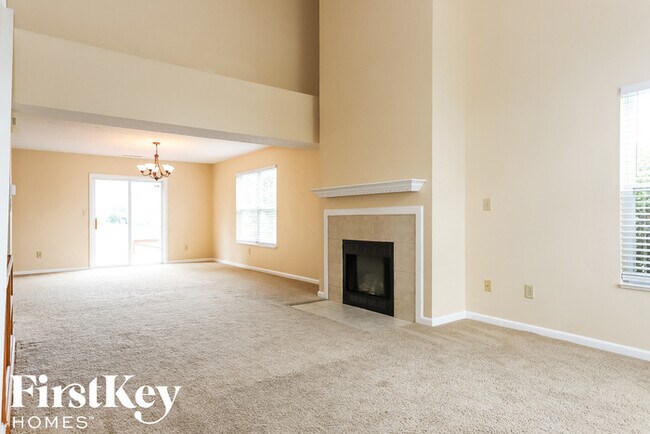 Foto del edificio - 7228 Village Oaks Dr