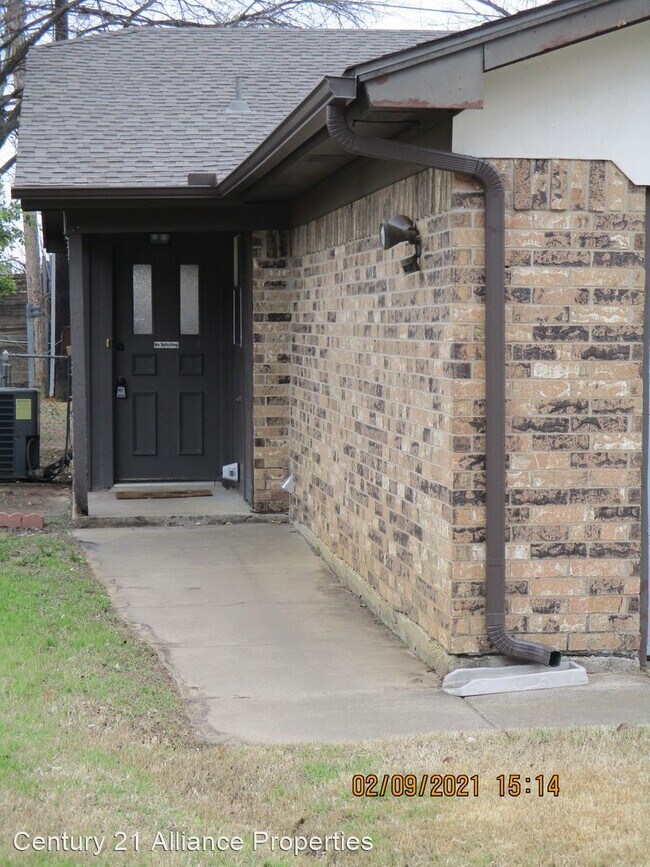 Building Photo - 3 br, 2 bath House - 6318 Onyx Drive South