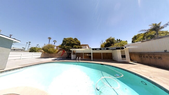 Building Photo - 4840 Art St