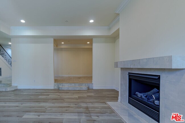 Foto del edificio - 132 Crescent Dr