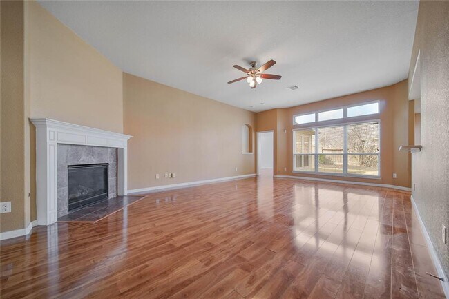 Foto del edificio - 22719 Hearthstone Hill Ln