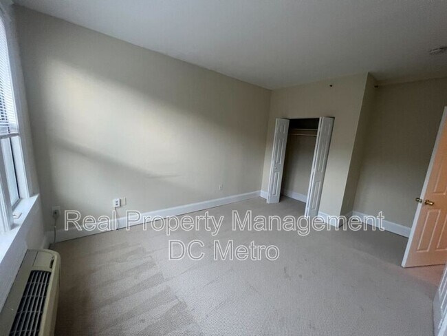 Foto del edificio - 815 Maryland Ave NE