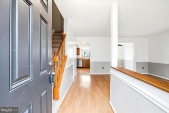 Building Photo - 5735 Sunset View Ln