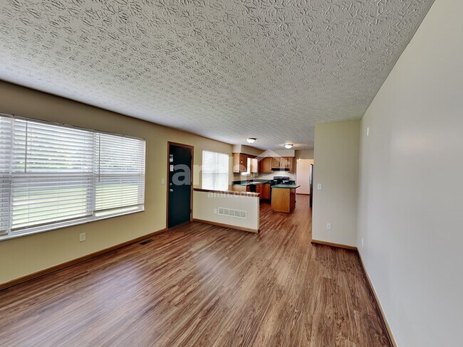 Building Photo - 532 Davidson Drive