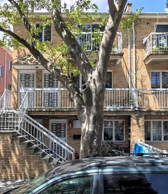 Foto del edificio - 148 Bay 25th St