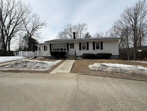 Building Photo - 286 Ceda Rd