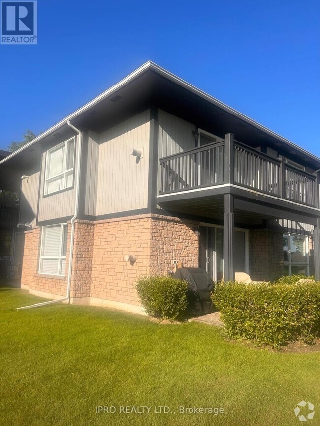 Building Photo - 445-445 Mariners Way